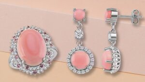 The Fascinating Journey of Queen Conch Shells from Ocean to Jewelry