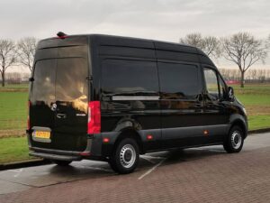 How to Choose the Perfect Airport Transfer Service Toronto